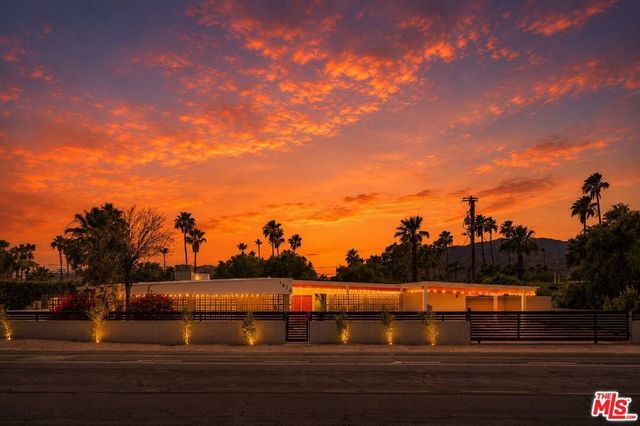1979 E Alejo Road, Palm Springs