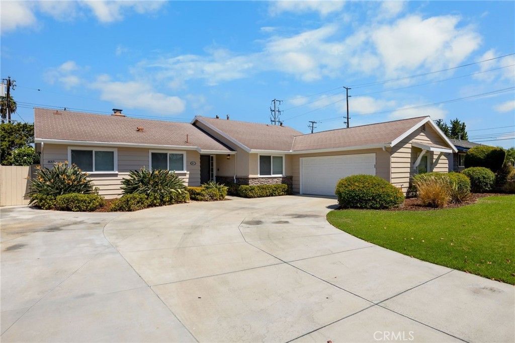831 E Hoover, Orange