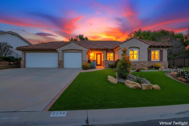 2194 Stone Castle, Fallbrook