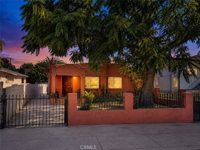 7833 Crocker, Los Angeles