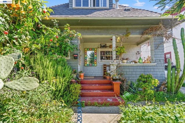 3856 West St, Oakland