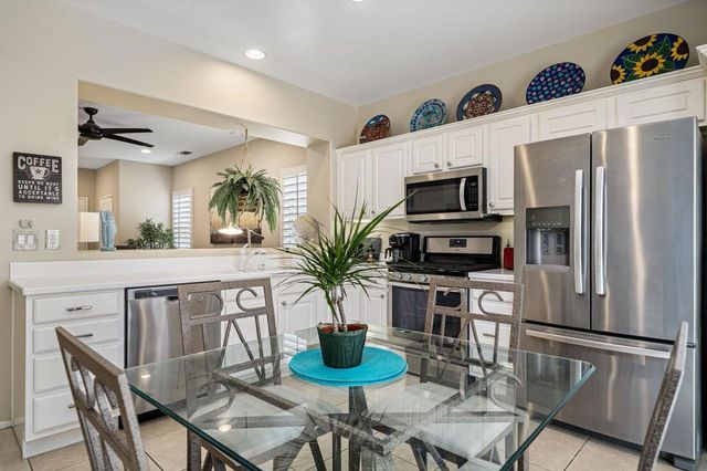 78539 Glastonbury Way, Palm Desert