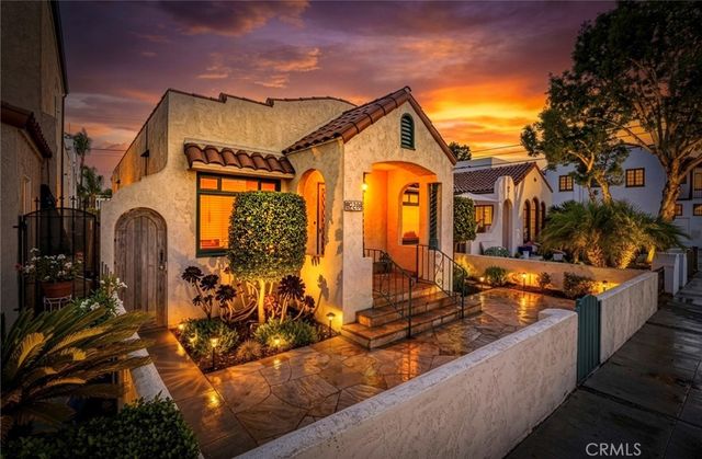 206 La Verne, Long Beach