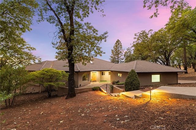 14989 Woodland Park, Forest Ranch