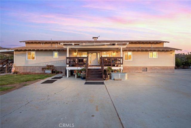 8646 Elizabeth Lake Road, Leona Valley