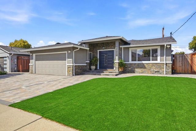 41717 Gifford Street, Fremont