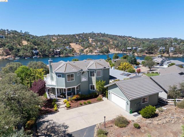 6242 Bluff View Road, Copperopolis