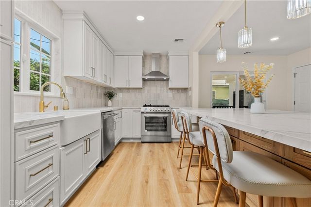 7732 Garden Grove Avenue, Reseda
