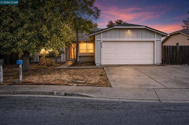 905 Heron Dr, Suisun City