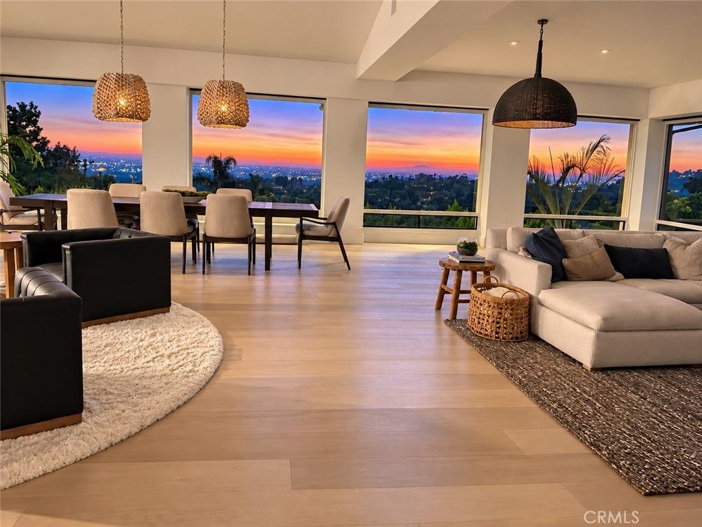 10491 Ridgeway Drive, North Tustin