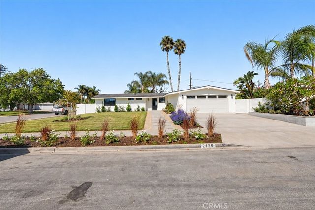 2425 Bowdoin, Costa Mesa