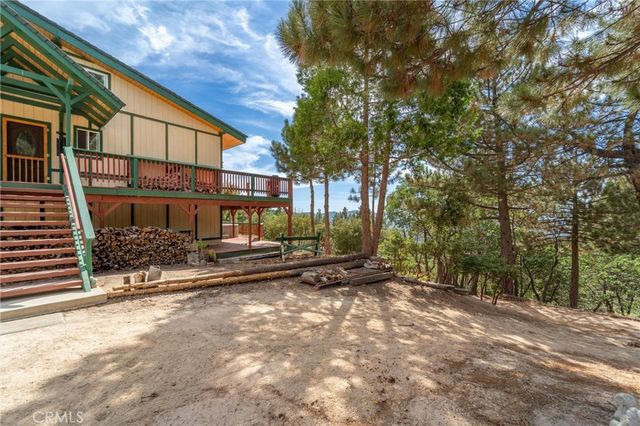 161 N Trails End, Green Valley Lake