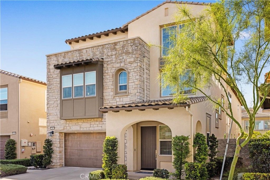 91 Pelican, Irvine