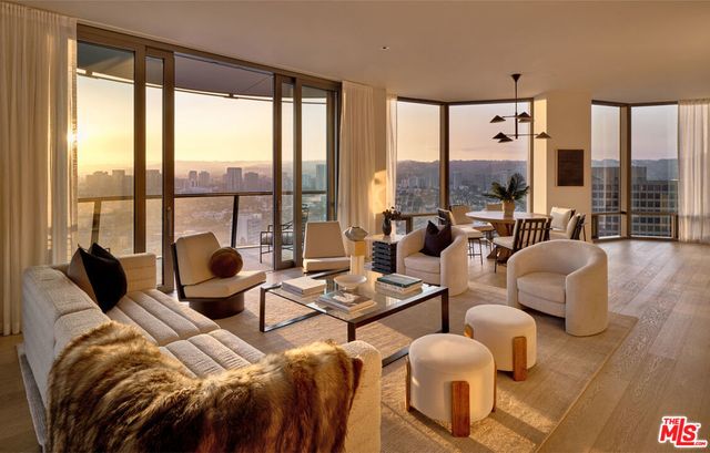 211 W Elm Court # 21a, Los Angeles