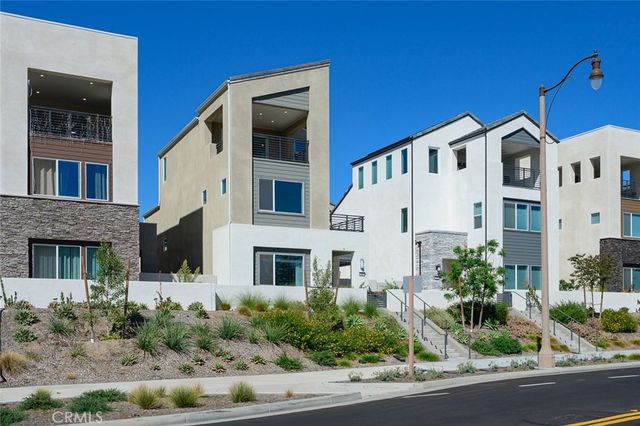 426 Treble, Irvine