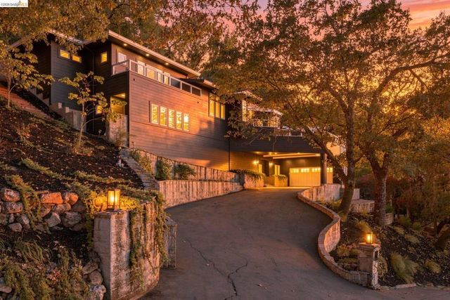 857 A Mountain View Drive, Lafayette