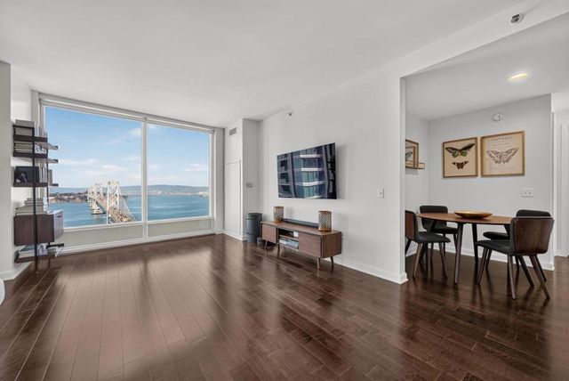 425 1st Street # 3201, San Francisco