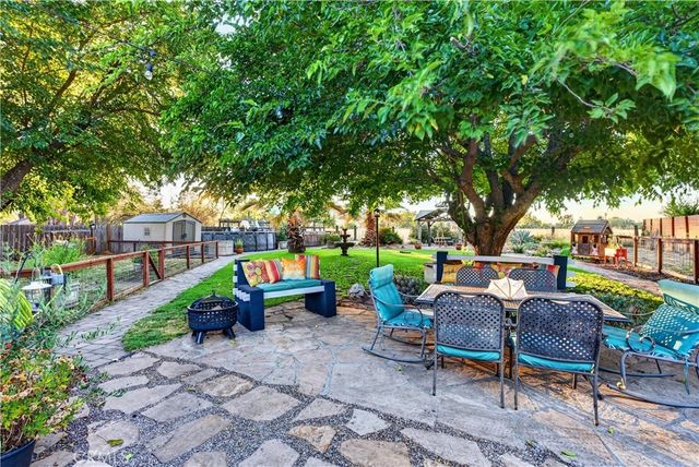 22460 F Street, Santa Margarita