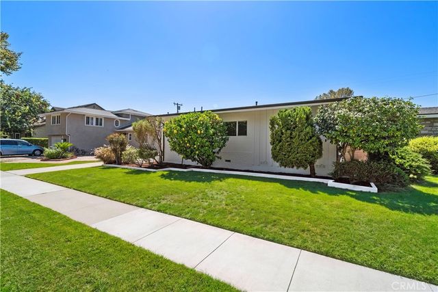 2929 N Studebaker, Long Beach