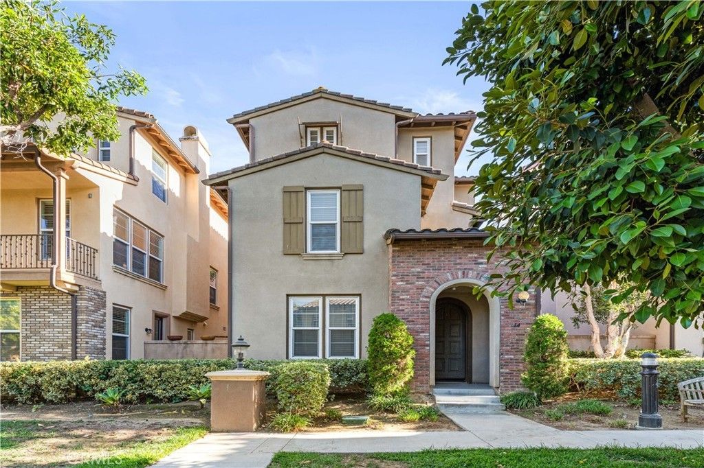 14 Tall Oak, Irvine