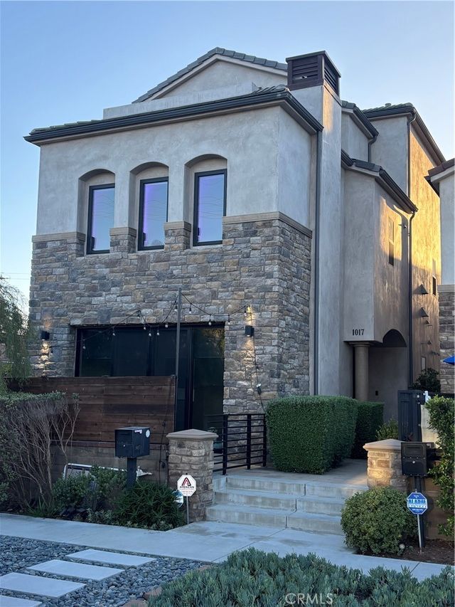 1017 Delaware, Huntington Beach