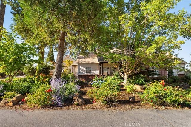 1490 Tobie, Paradise