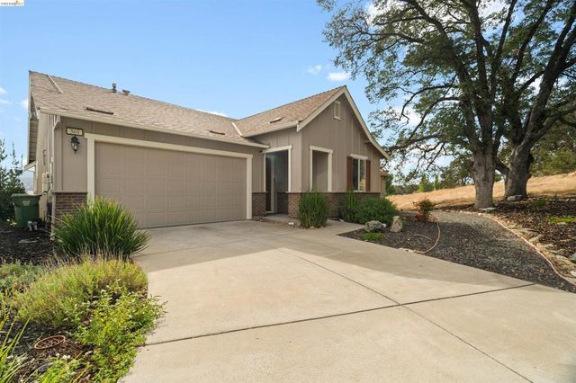 569 Spyglass Cir, Angels Camp