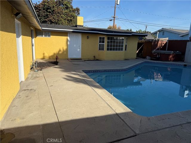 2435 W Broadway, Anaheim
