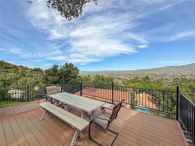 1059 Alta Vista, Simi Valley