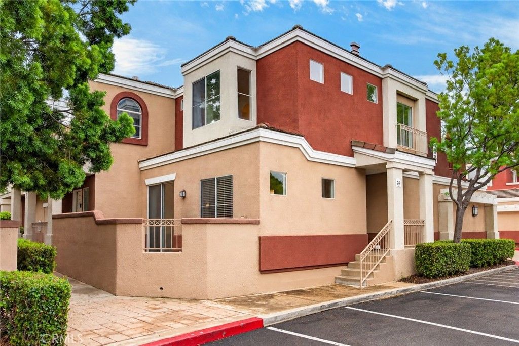 24 Mission Court, Lake Forest