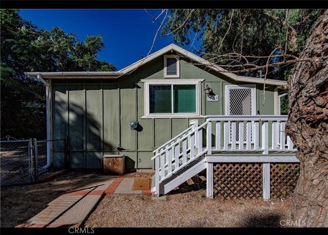 17713 Valley, Lake Hughes
