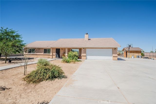 11940 Pacific, Phelan