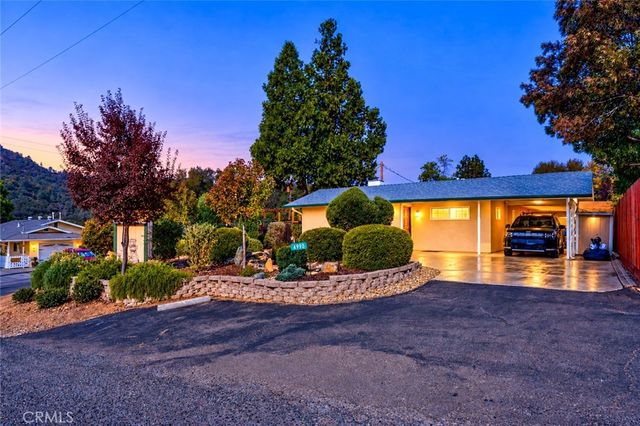 4990 13th, Mariposa