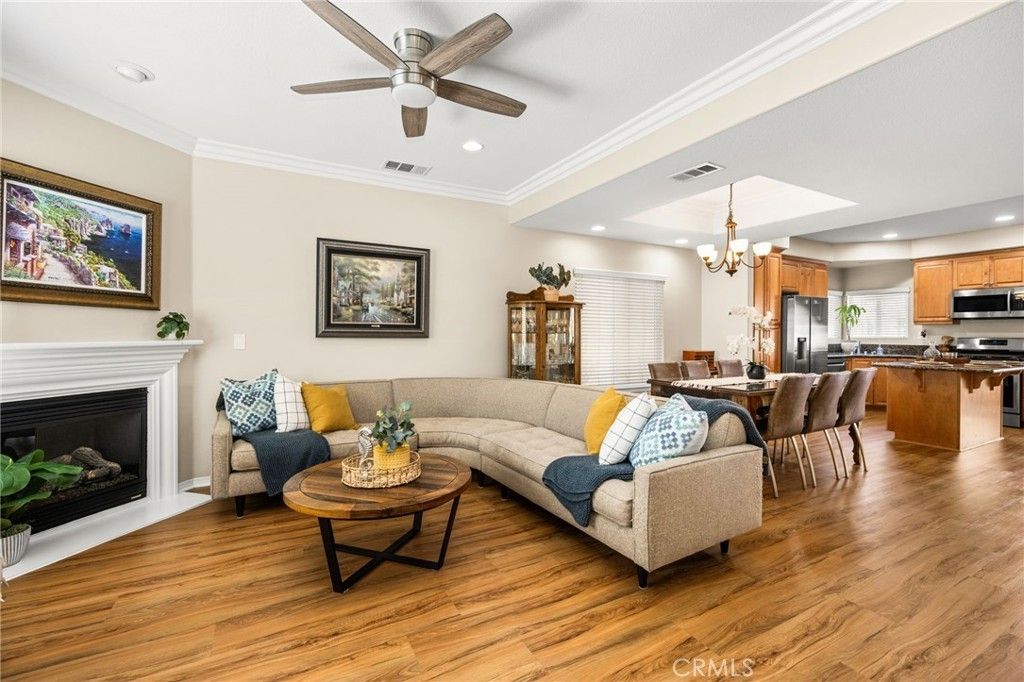 5913 Cypress Point, Long Beach