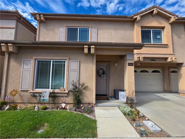 5913 Cypress Point, Long Beach