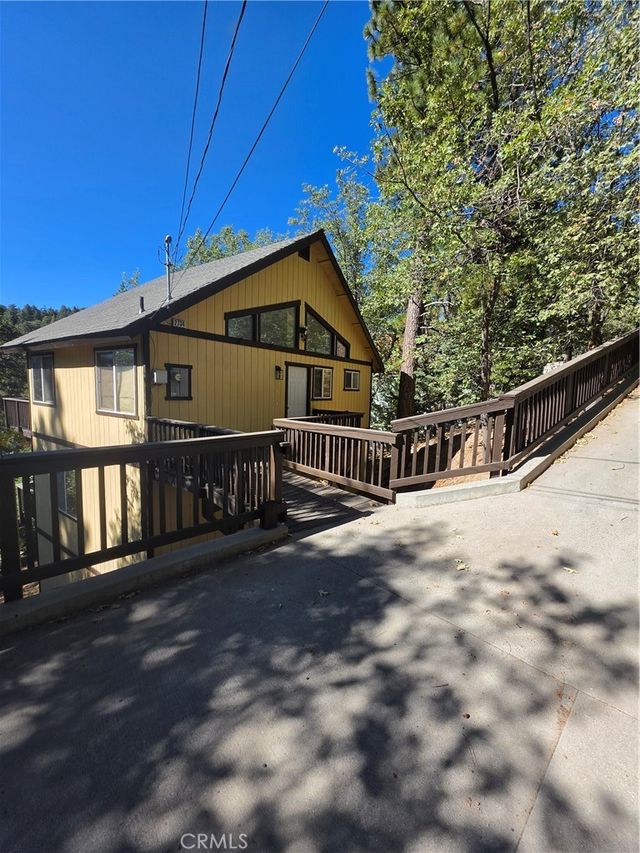 2734 Preston, Running Springs