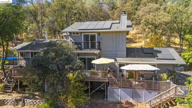 14201 Hillview Ct, Sonora
