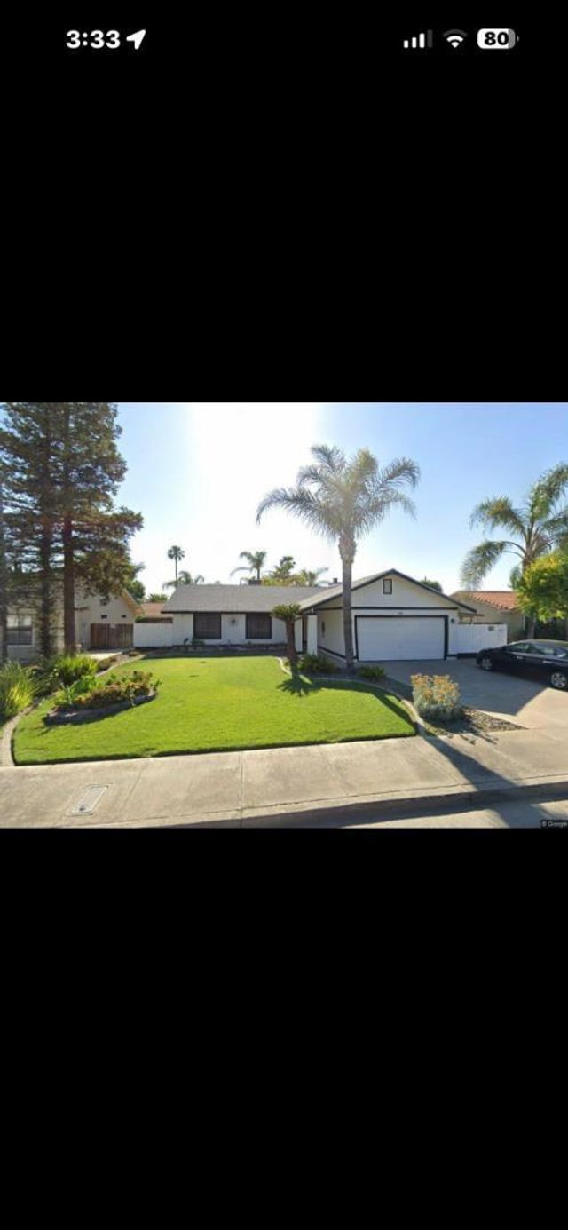 515 N Santa Monica Street, Los Banos