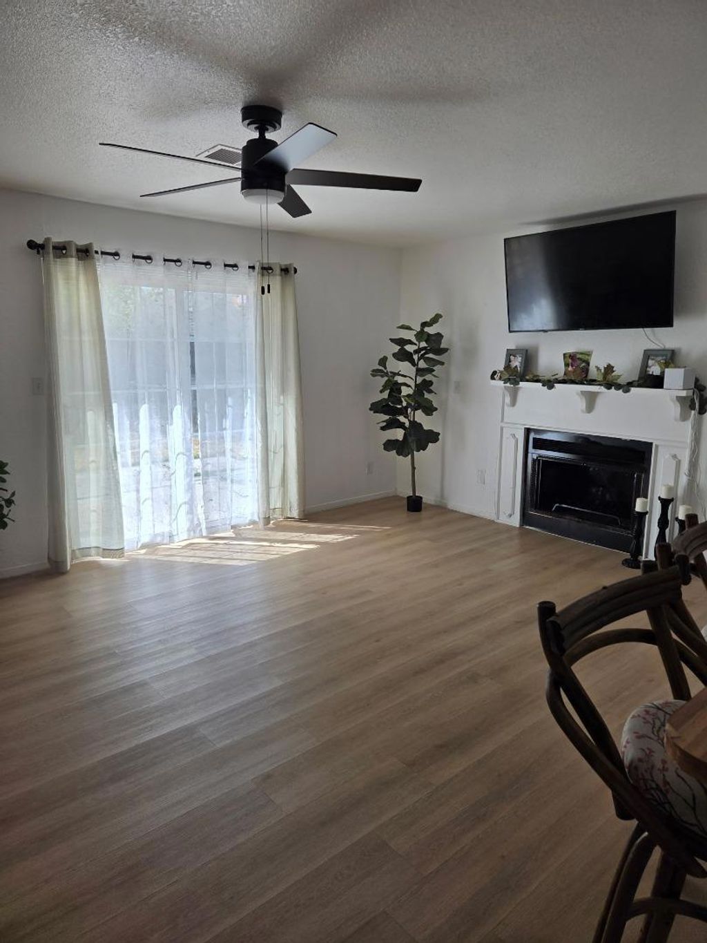 515 N Santa Monica Street, Los Banos