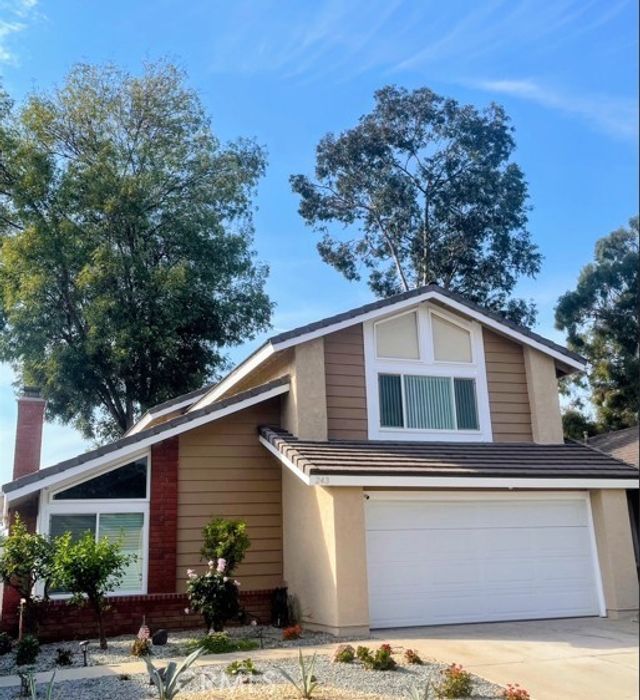 243 Longbranch, Brea