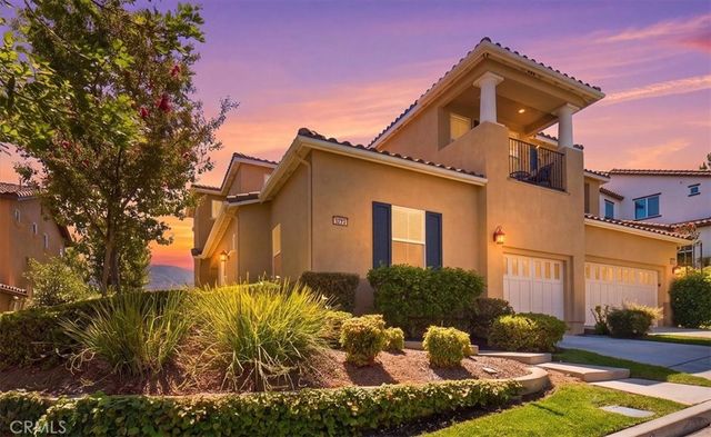 8879 Cuyamaca, Corona