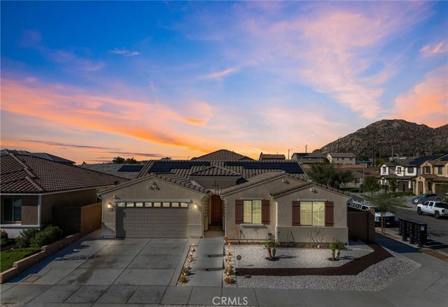 718 Torrey Court, Perris
