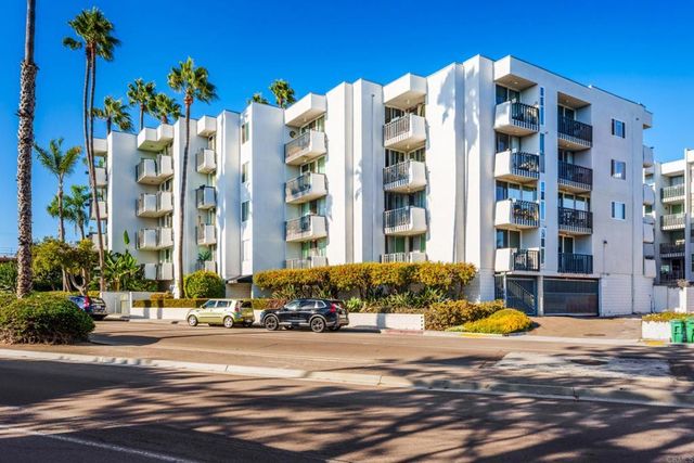 727 Sapphire Street # 208, San Diego
