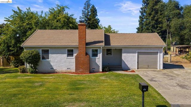 7501 Heather Rd, Fair Oaks