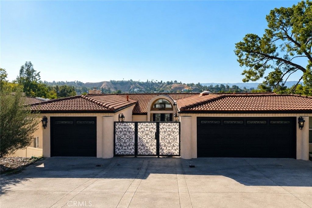 21765 Ybarra, Los Angeles