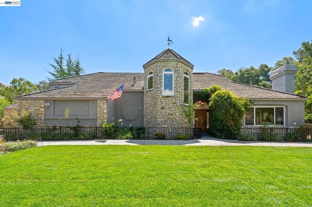 190 Silver Pine Ln, Danville
