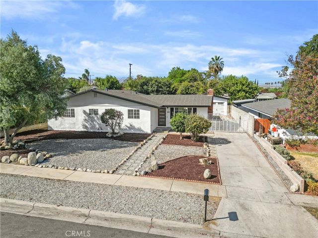 24 S Ash St, Redlands