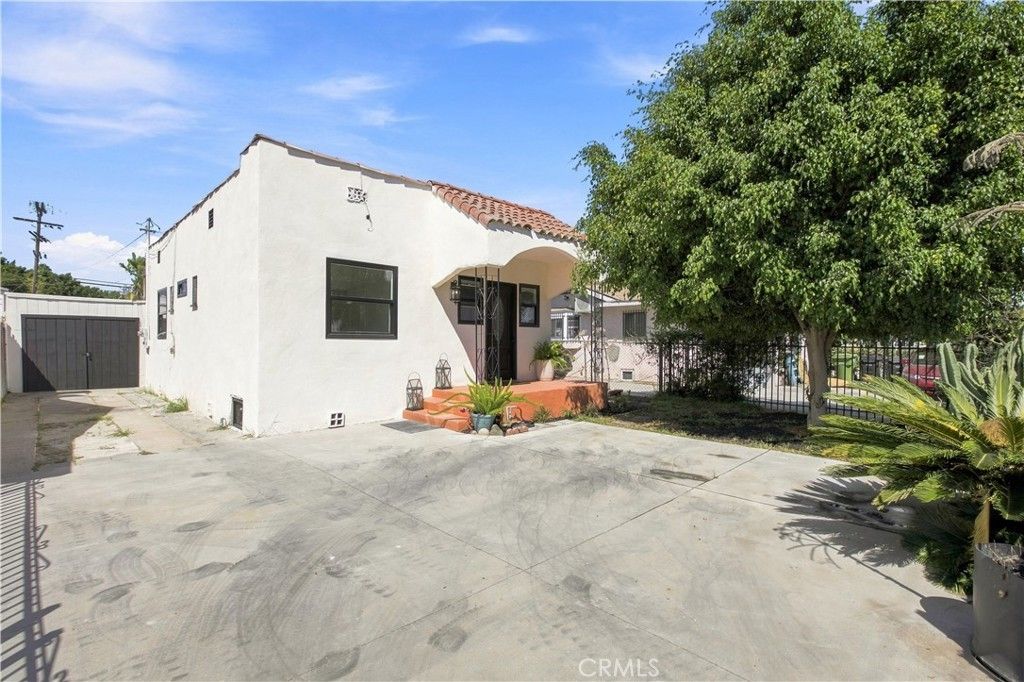 123 E 108th, Los Angeles