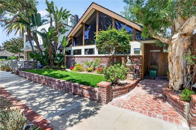 1706 E Ocean Boulevard, Newport Beach