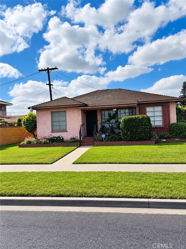 1008 W Stockwell, Compton